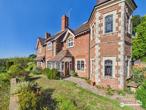 Front Close Up- click for photo gallery